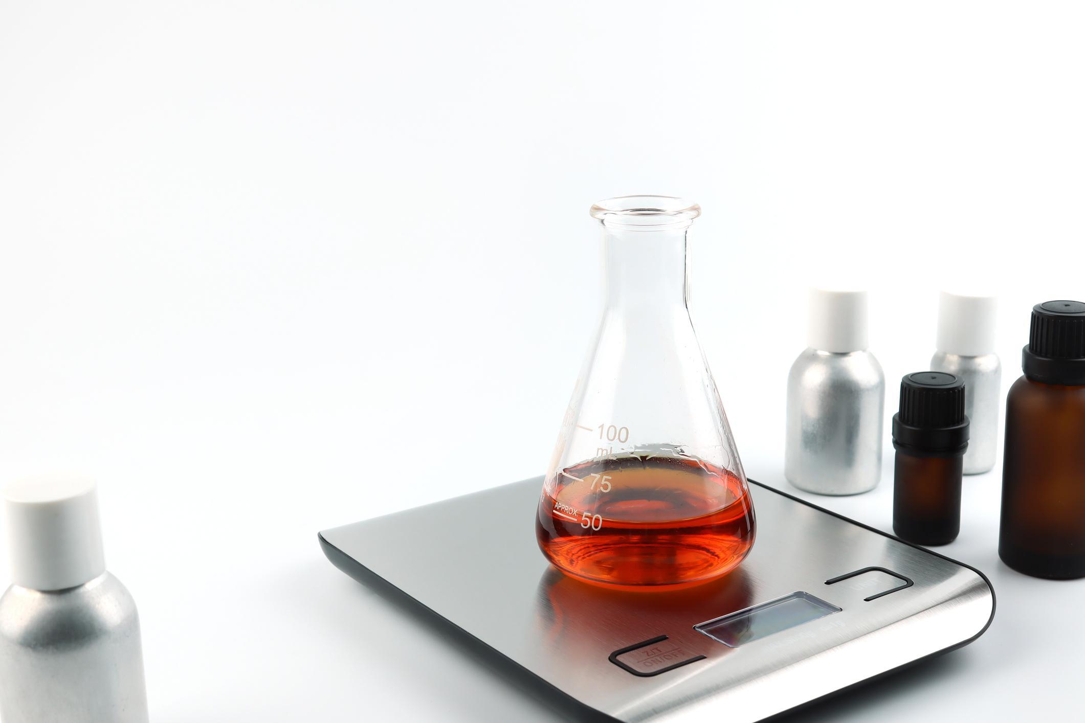 Fragrance Oil Supplier Guide for Bulk and Private Label Buyers